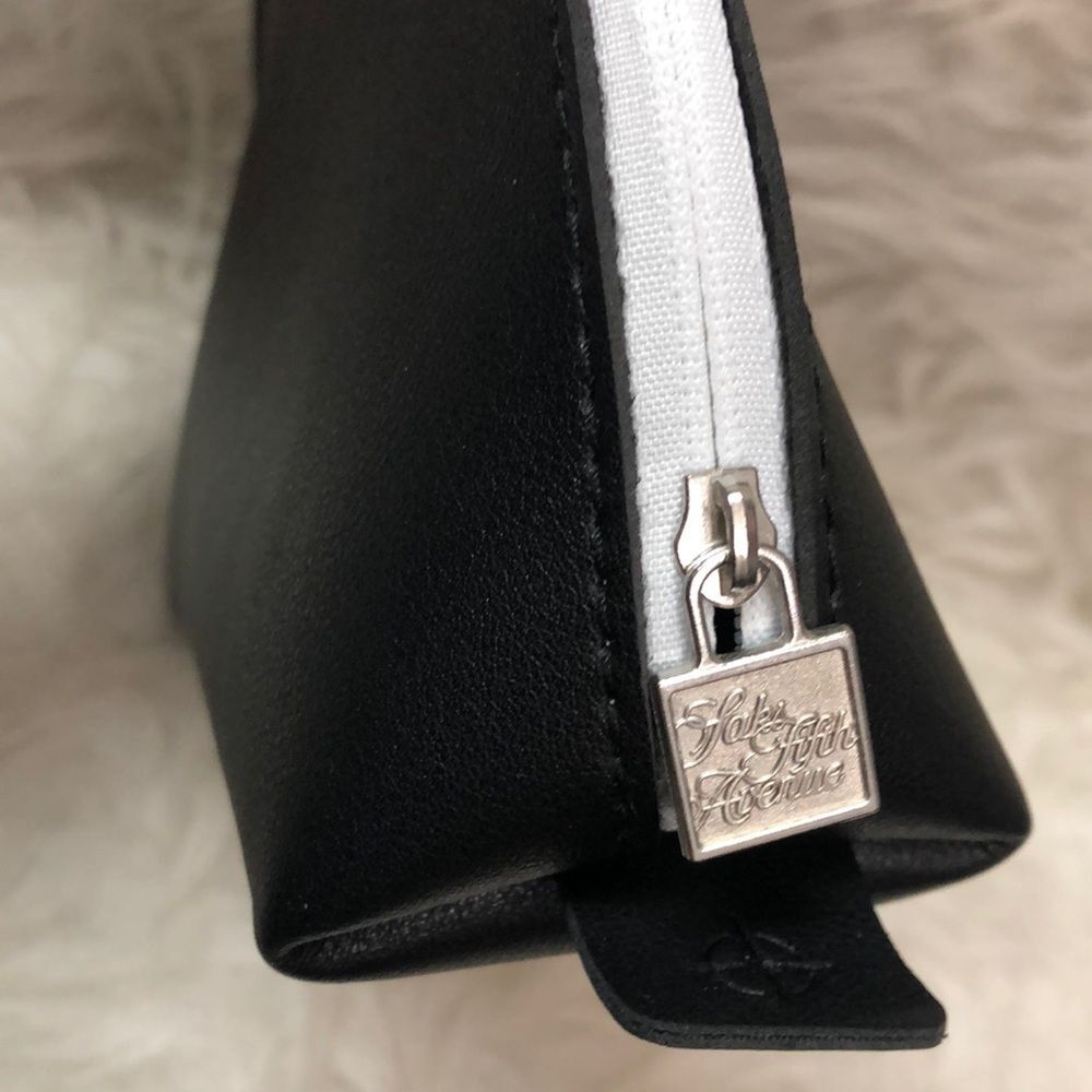 🆕 Saks Fifth Avenue Pouch Bag